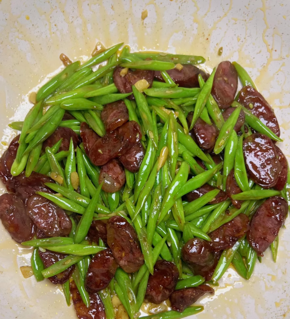 【辣臘腸1kg(1公斤)真空包裝】麻辣香腸廣味臘腸四川味麻辣腸煙熏非廣式風乾香辣腸廣西臘味特產